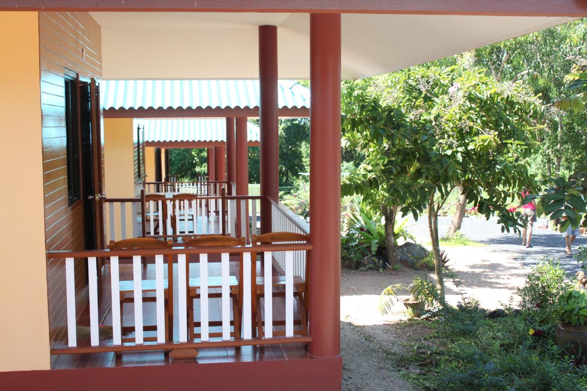 Lam-Tong Resort Don Sak Exteriör bild