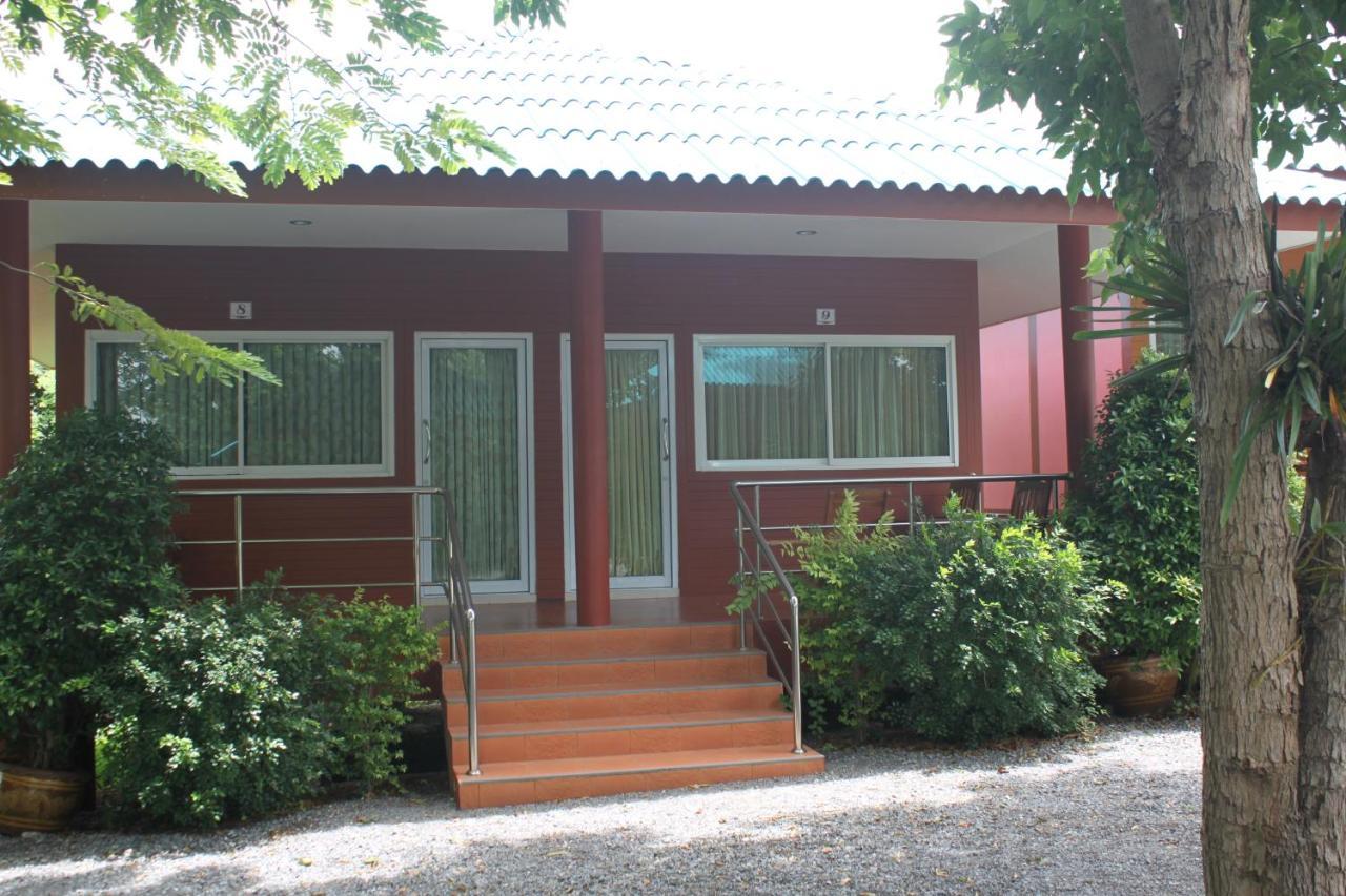 Lam-Tong Resort Don Sak Exteriör bild